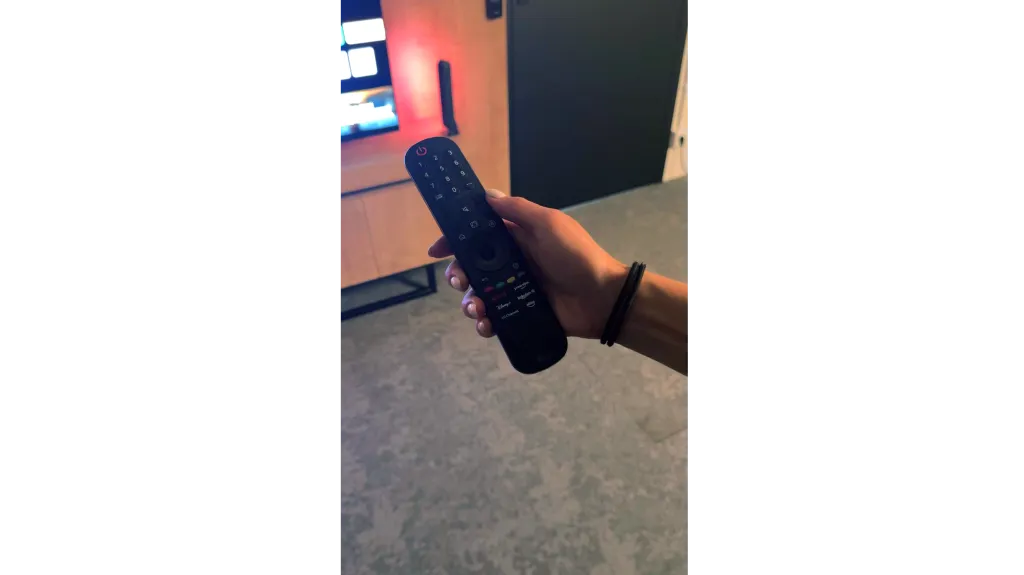 Review LG OLED C5 Appearance of the TV