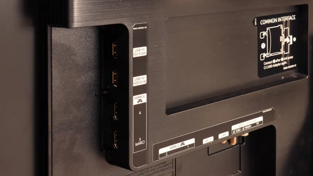 Review SAMSUNG S90F (WOLED) Appearance of the TV