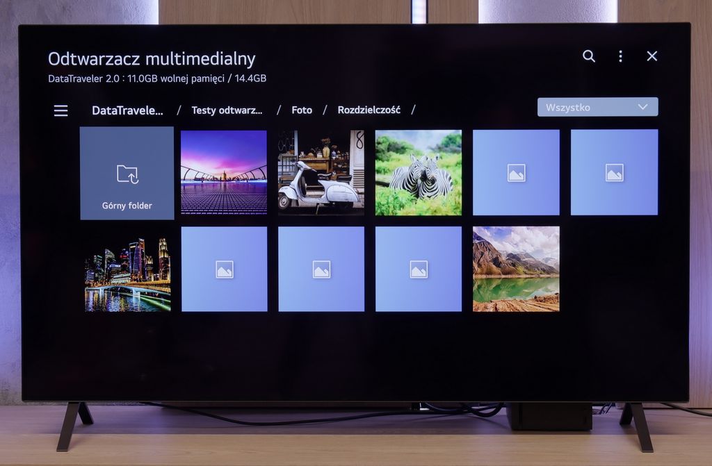 Review LG OLED B5 Appearance of the TV