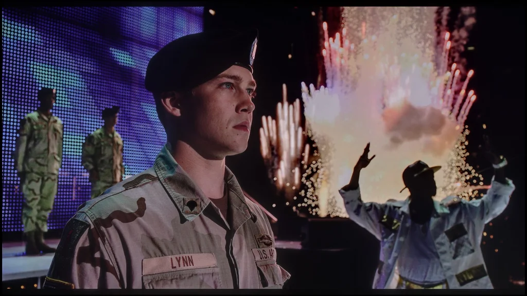 Review SAMSUNG QN80F section HDR effect quality, scene “Billy Lynn”