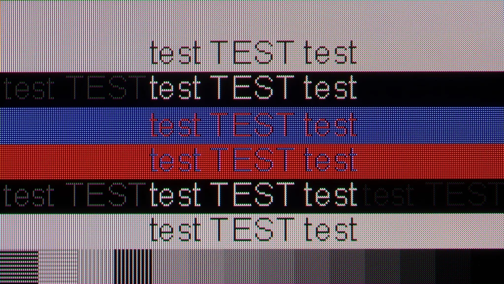 Review Samsung S85F OLED section Computer compatibility, font readability test