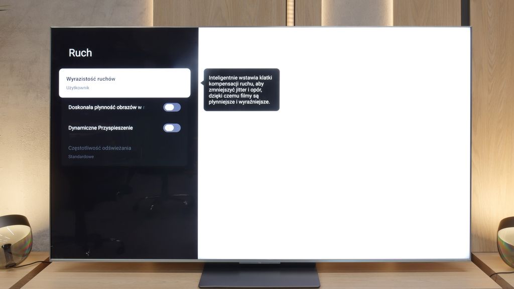 Test TCL C9K Smużenie i płynność ruchu