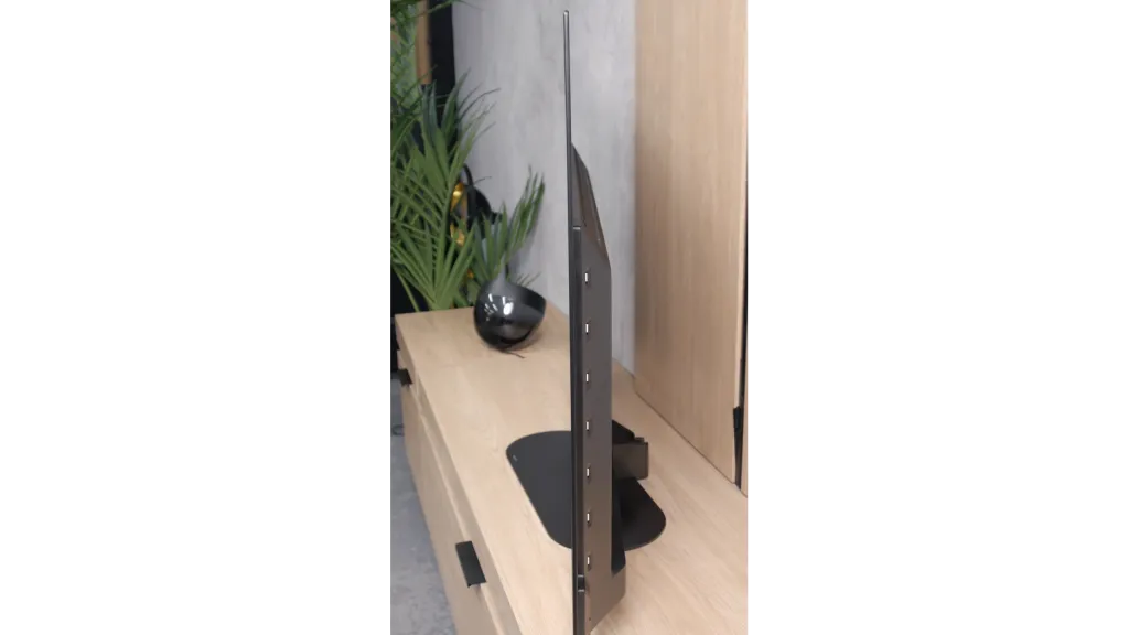Review Philips OLED820 Appearance of the TV