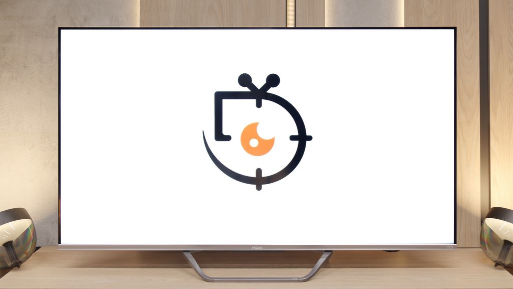 Review Haier Q80FUX Appearance of the TV