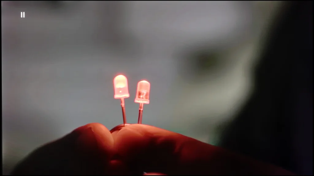 Test Samsung OLED S85F (WOLED) sekcja Upscaling i obróbka cyfrowa obrazu, zdjęcie z zapałką