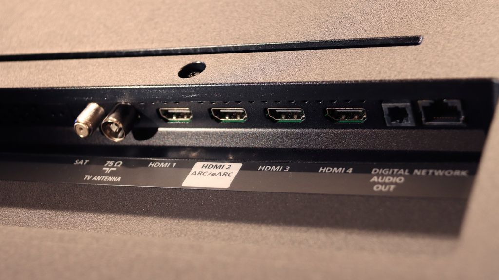 Review PHILIPS PUS9010 (IPS) Appearance of the TV