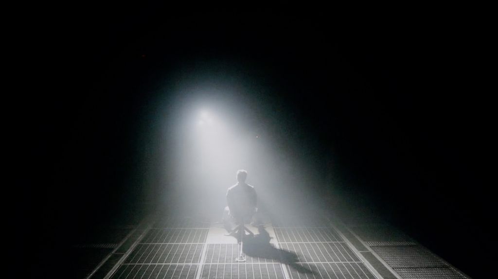 Review Haier M90E Visibility of details in the lights