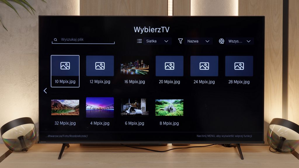 Review Hisense E7Q PRO / E79Q PRO Appearance of the TV