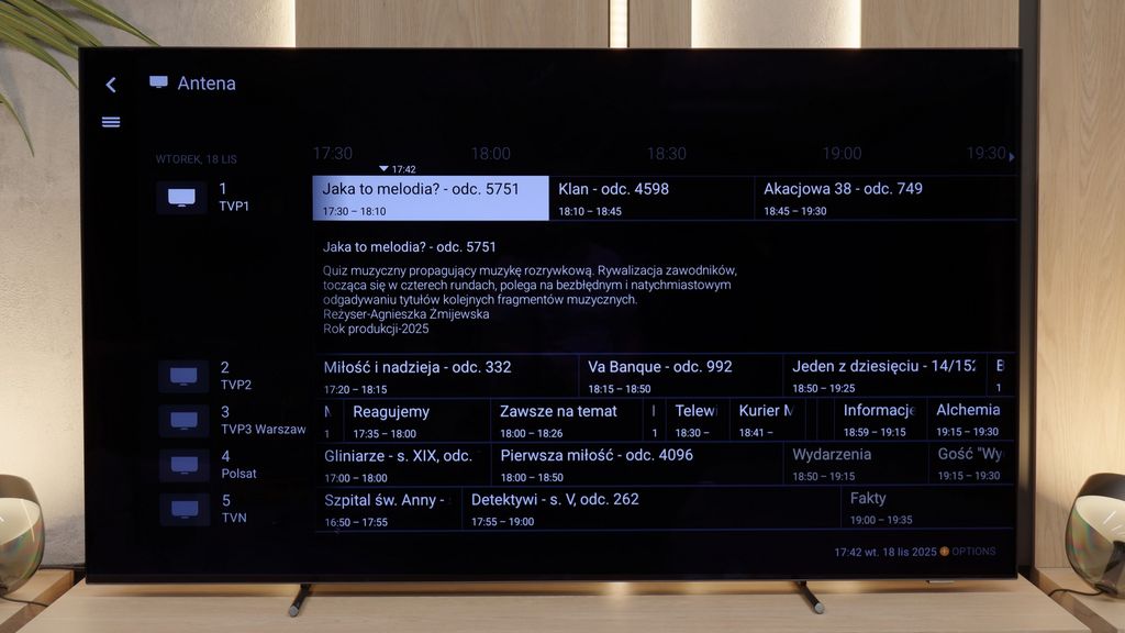 Review Philips OLED950 Appearance of the TV