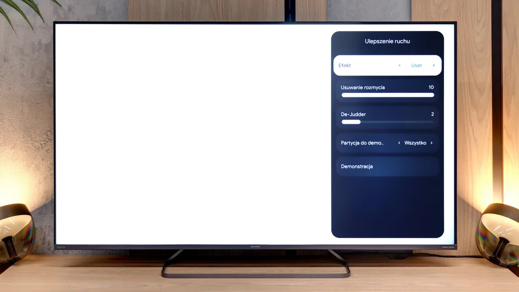 Test Sharp JP7765E Smużenie i płynność ruchu