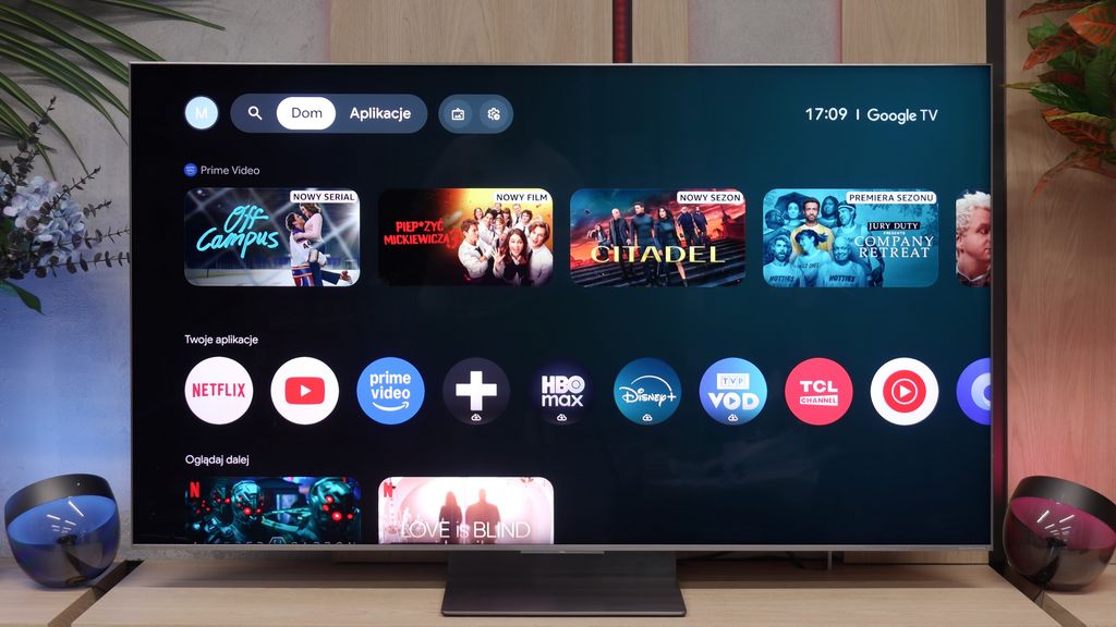 Review TCL C8L / QM8L  Appearance of the TV