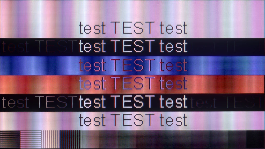 Review TCL X11L section Computer compatibility, font readability test
