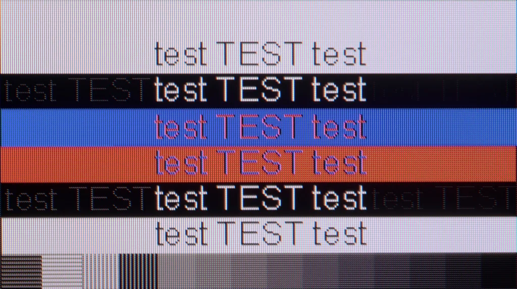 Review TCL RM7L section Computer compatibility, font readability test