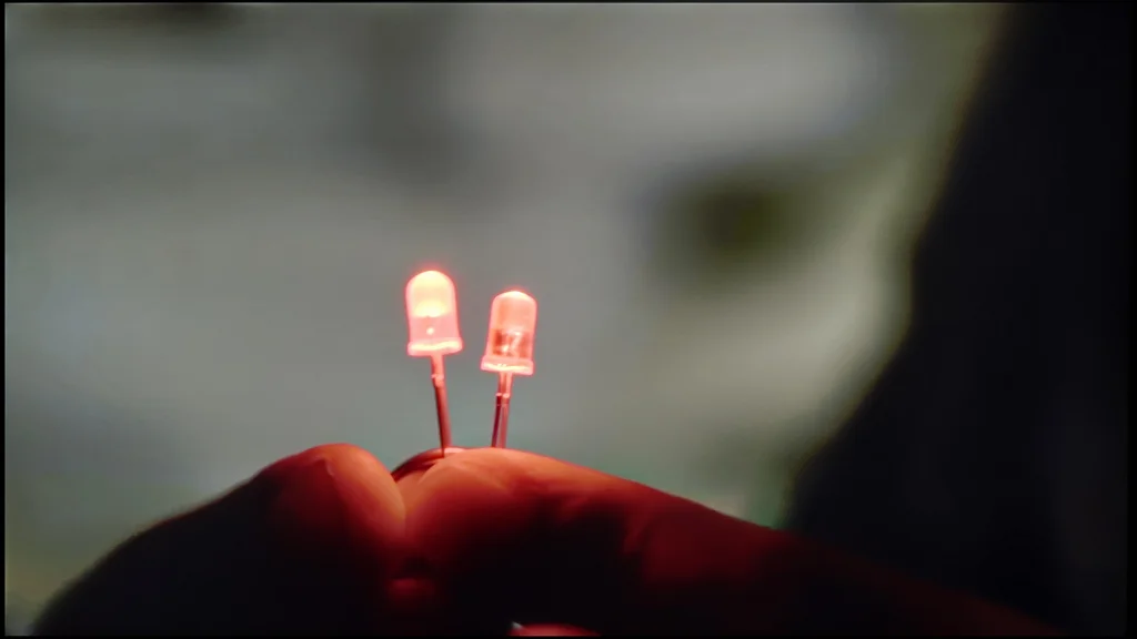 Test Samsung The Frame 2026 (LS03HAU) sekcja Upscaling i obróbka cyfrowa obrazu, zdjęcie z zapałką