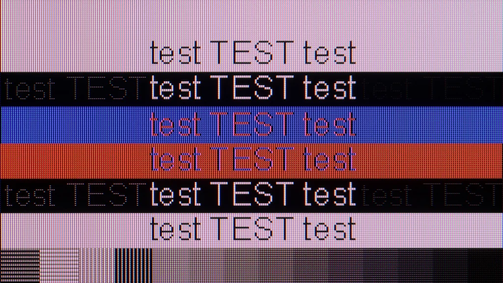Review TCL A400U section Computer compatibility, font readability test