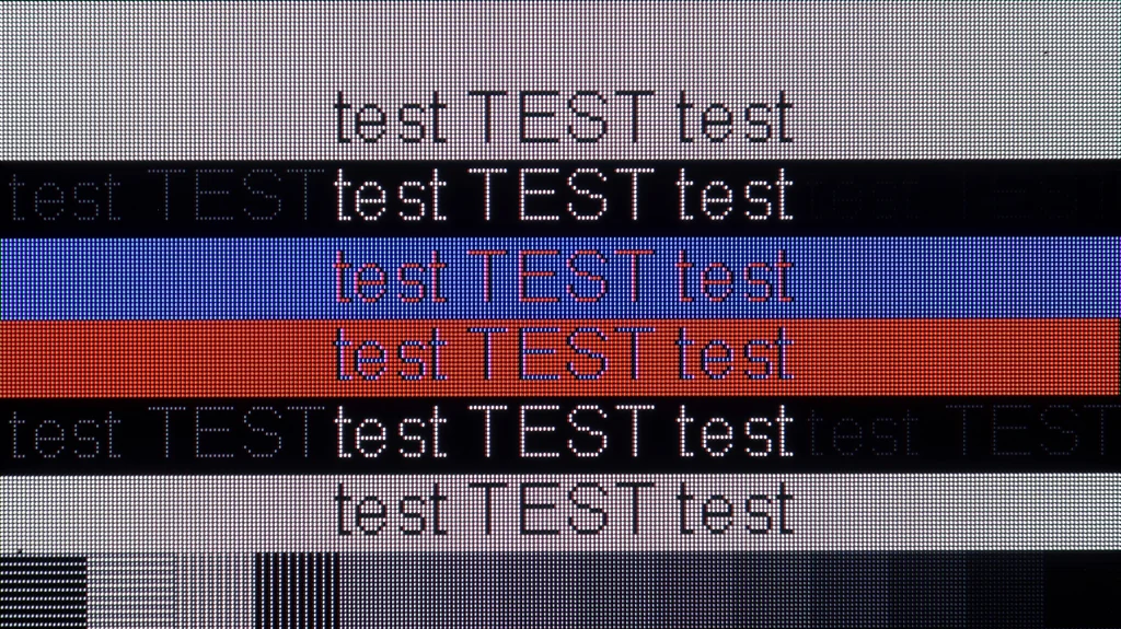 Review Philips OLED761 section Computer compatibility, font readability test