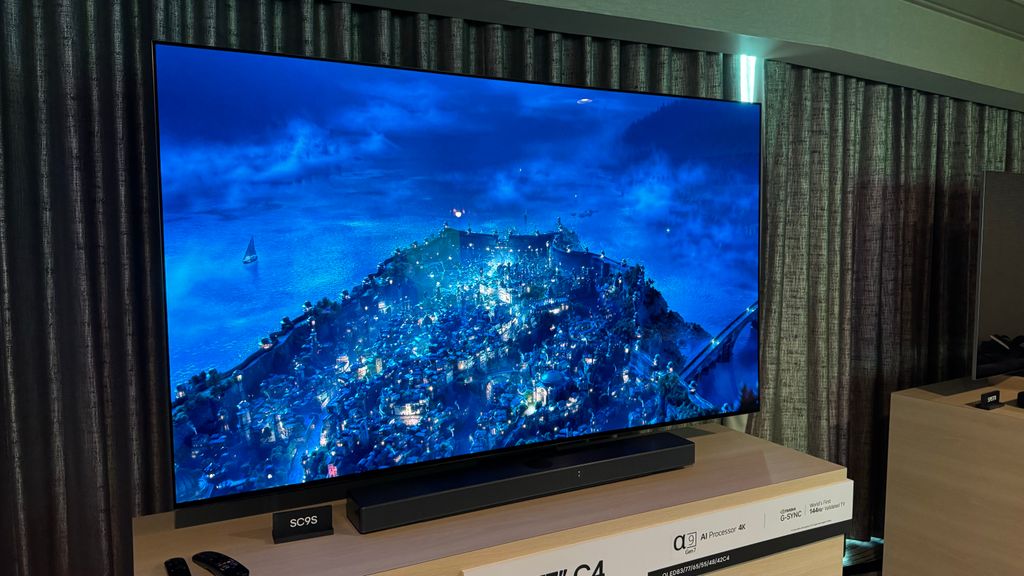 Philips ogranicza OLED-y w Wielkiej Brytanii. Czy 42–55 cali znikną też w Polsce? Poznaj sytuację na rynku i różnice między modelami OLED810 i OLED760.