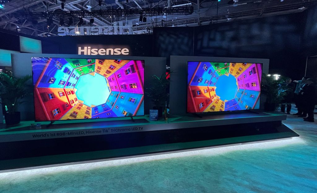 Hisense RGB miniLED TriChroma 2026 – 55–100” TVs with 165Hz refresh rate, Dolby Vision 2 and HiView AI Engine X processor. A revolution starting at €1499.