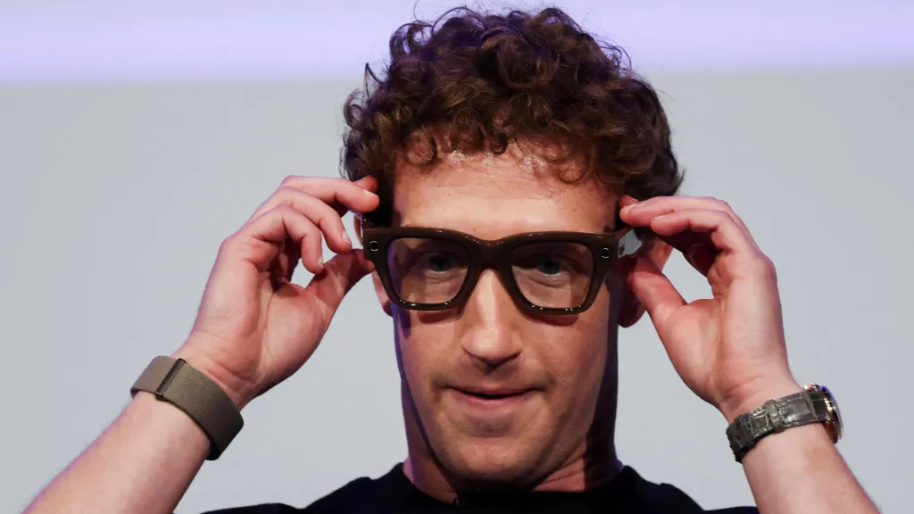 Meta + Ray-Ban = okulary z wyświetlaczem i kamerą. Więcej mocy niż Google Glass, ale czy świat zaakceptuje powrót glassholes?