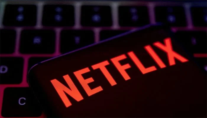Elon Musk ruft zum Boykott von Netflix auf und wirft der Plattform vor, „woke“ Inhalte für Kinder und Jugendliche zu fördern. Der Verlust beträgt 13 Milliarden Dollar.