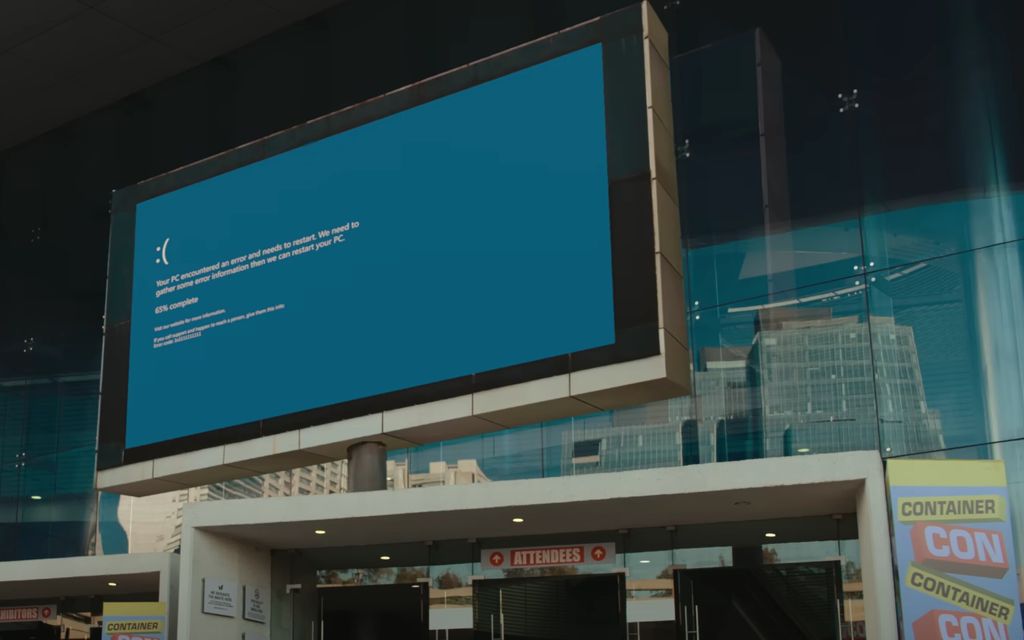 Apple in the campaign "The Underdogs: BSOD" comments on the Windows failure from July 2024, highlighting the reliability of Mac computers in the business environment.