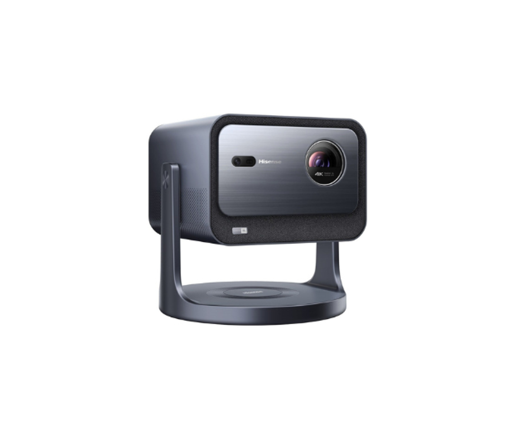 Hisense C2 – projektor laserowy 4K UHD z jasnością 2000 lumenów. Kup teraz i otrzymaj futerał gratis! Idealny zestaw na kino w plenerze.