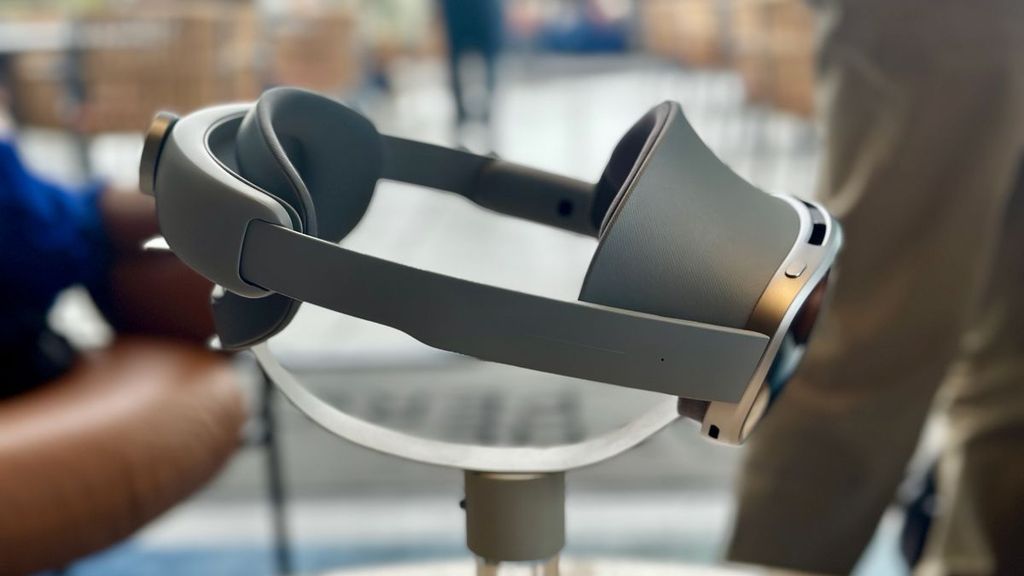 Galaxy XR is more than a headset – it is the future of Android and AI. Samsung and Google are joining forces in a new XR revolution.