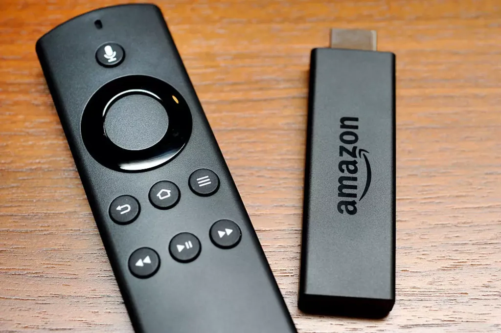 Amazon zmienia zasady: Fire TV dostaje blokadę pirackich apk i sideloadingu. VegaOS ma całkowicie odciąć dostęp do nielegalnych treści.