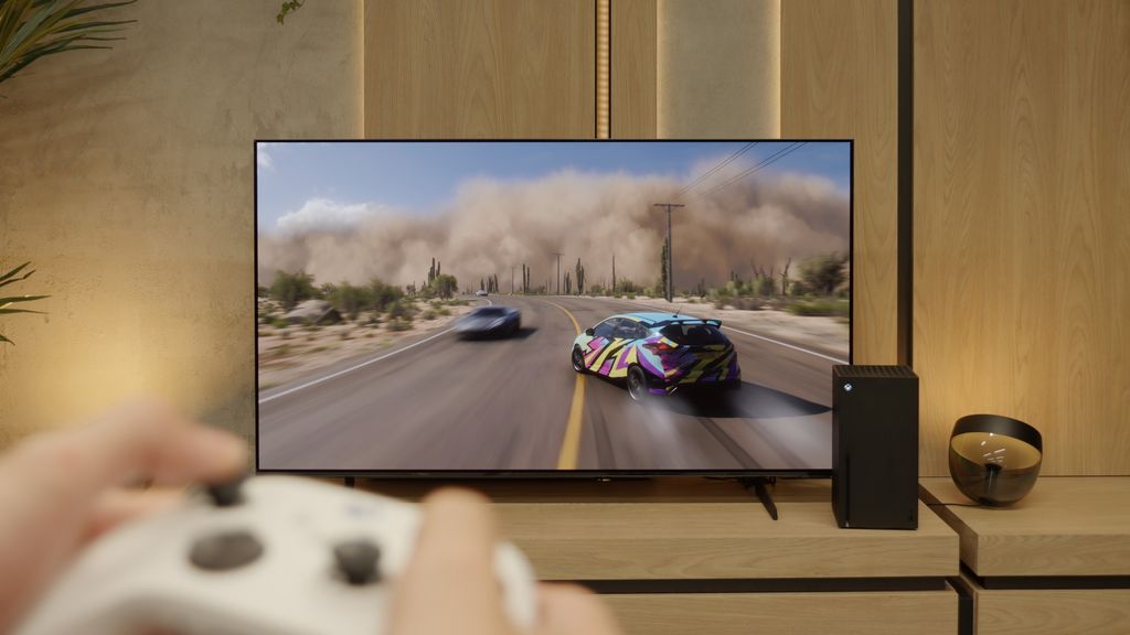 Największy pewniak do 4000 zł. Wersja 55 cali z matrycą QD-OLED zachwyca kolorami, a 65 cali to najtańszy sposób na kinową czerń w dużym rozmiarze. Matryca 120 Hz i HDMI 2.1 czynią go idealnym wyborem dla graczy i fanów filmów. Podpis pod zdjęcie: Samsung OLED S85F – najlepszy stosunek ceny do jakości obrazu na Black Friday.