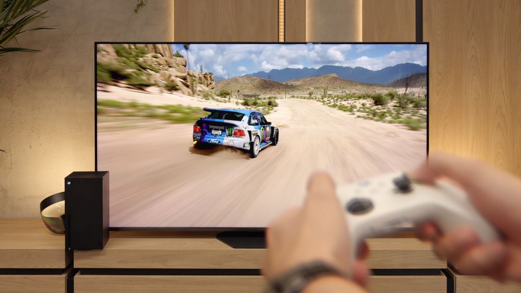 Multimedialny Mini-LED 65 cali z procesorem Pentonic 800. Hisense U8Q świetnie skaluje telewizję naziemną, posiada nagrywanie PVR i szybki system VIDAA. Podpis pod zdjęcie: Hisense U8Q – najlepszy wybór do telewizji naziemnej i multimediów.