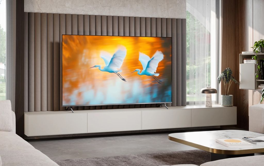 Sharp JP7000 introduces Mini-LED and Quantum Dot to the mid-range. Great HDR quality, good Harman Kardon sound, and an attractive price. Check when the TV will hit stores.