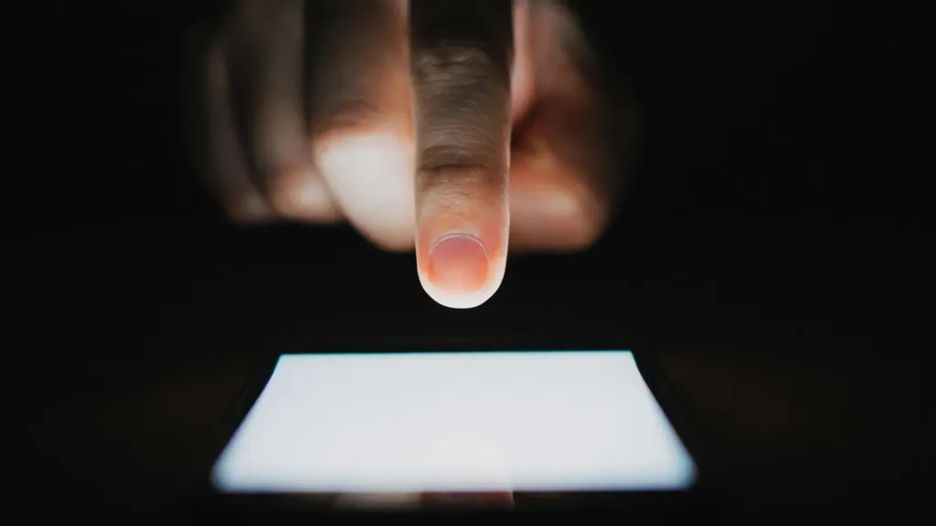 Your business messages are no longer private — Google introduces RCS Archival, allowing companies to read RCS and SMS content. Read how the system works and why it raises controversy around data security.