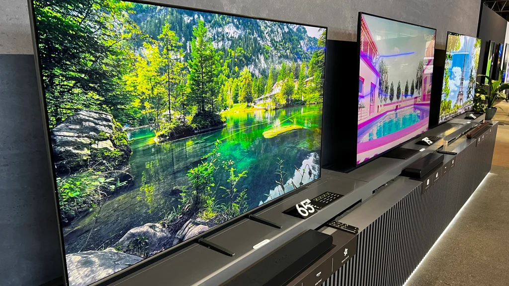 Test RTINGS pokazuje, że telewizory OLED są trwalsze niż LED LCD. Po 18 000 godzin pracy OLED-y notują mniej awarii, podczas gdy cienkie telewizory edge LED najczęściej zawodzą przez problemy z podświetleniem.