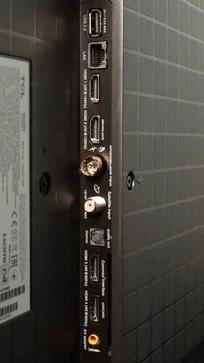 Review TCL C855 Appearance of the TV