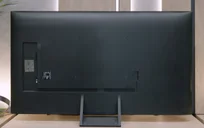 Review SAMSUNG QN80F Appearance of the TV