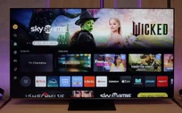 Review Hisense U7Q PRO Appearance of the TV
