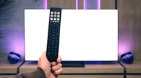 Review Hisense E8Q Appearance of the TV