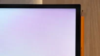 Review TCL V6C Appearance of the TV