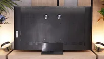 Review TCL C7L Appearance of the TV