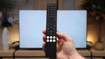 Review TCL RM7L Appearance of the TV