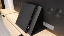 Review Samsung S95H Appearance of the TV
