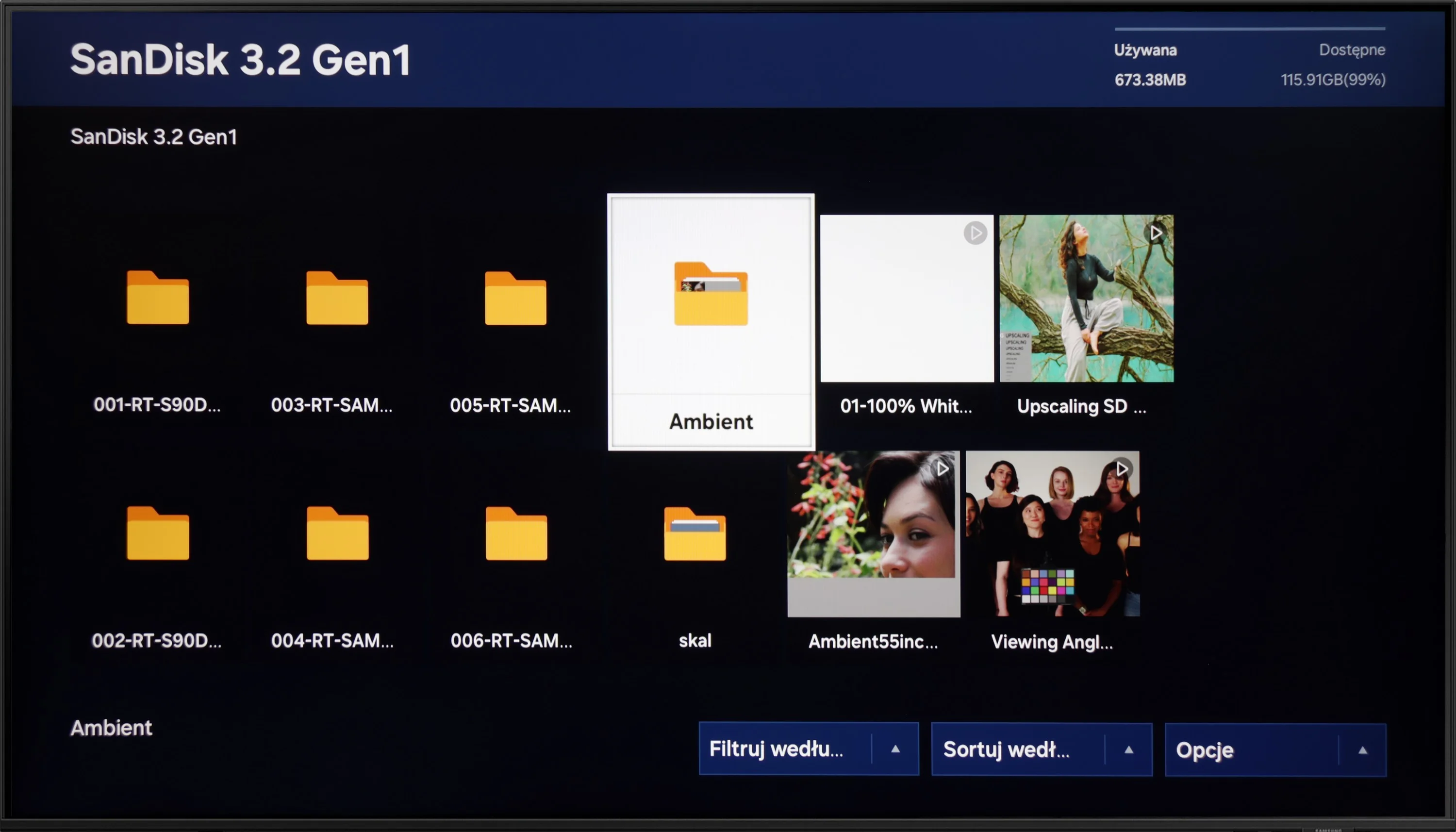 Review Samsung DU8002 (IPS) Appearance of the TV