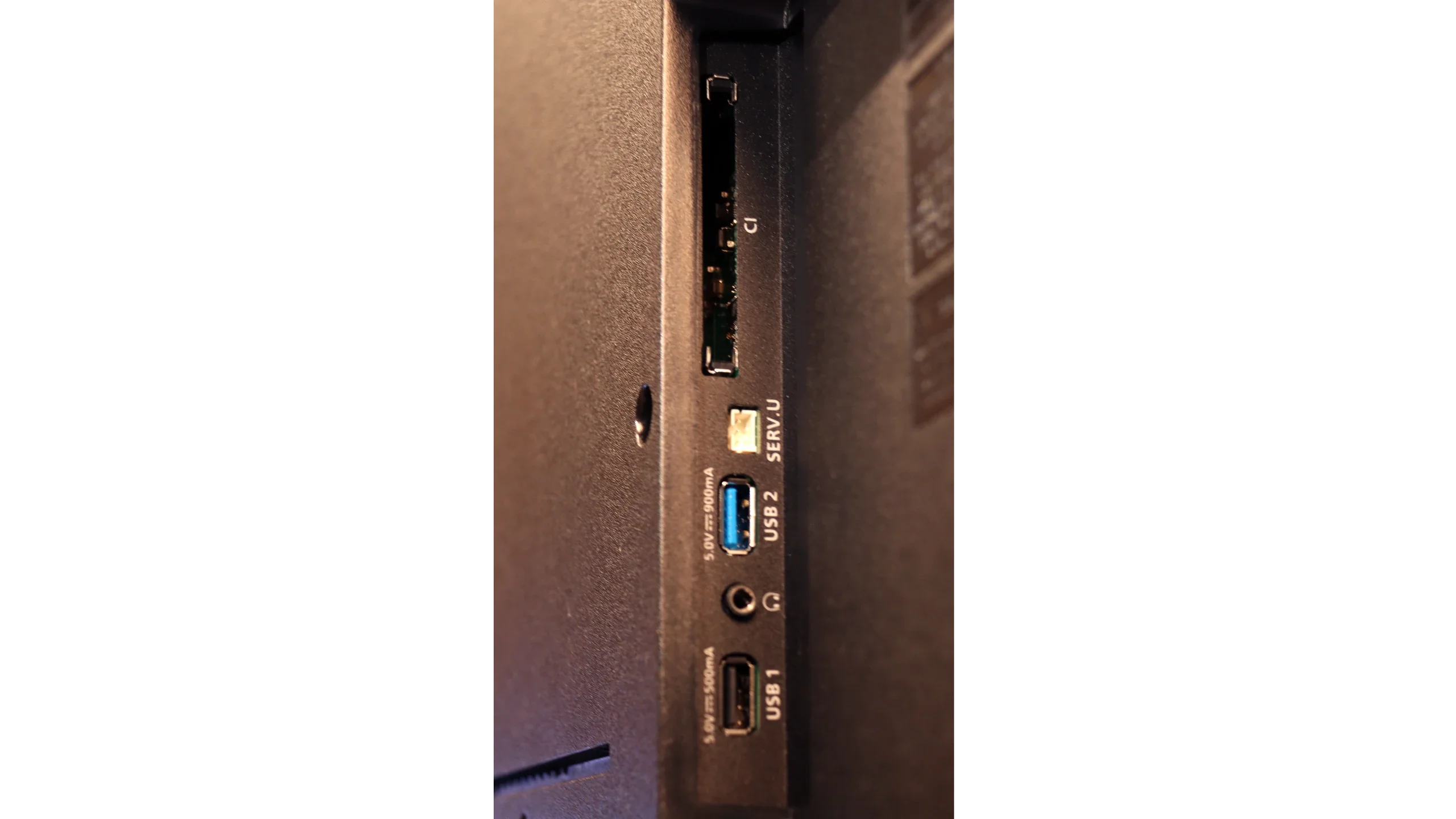 Review PHILIPS PUS9060 Appearance of the TV