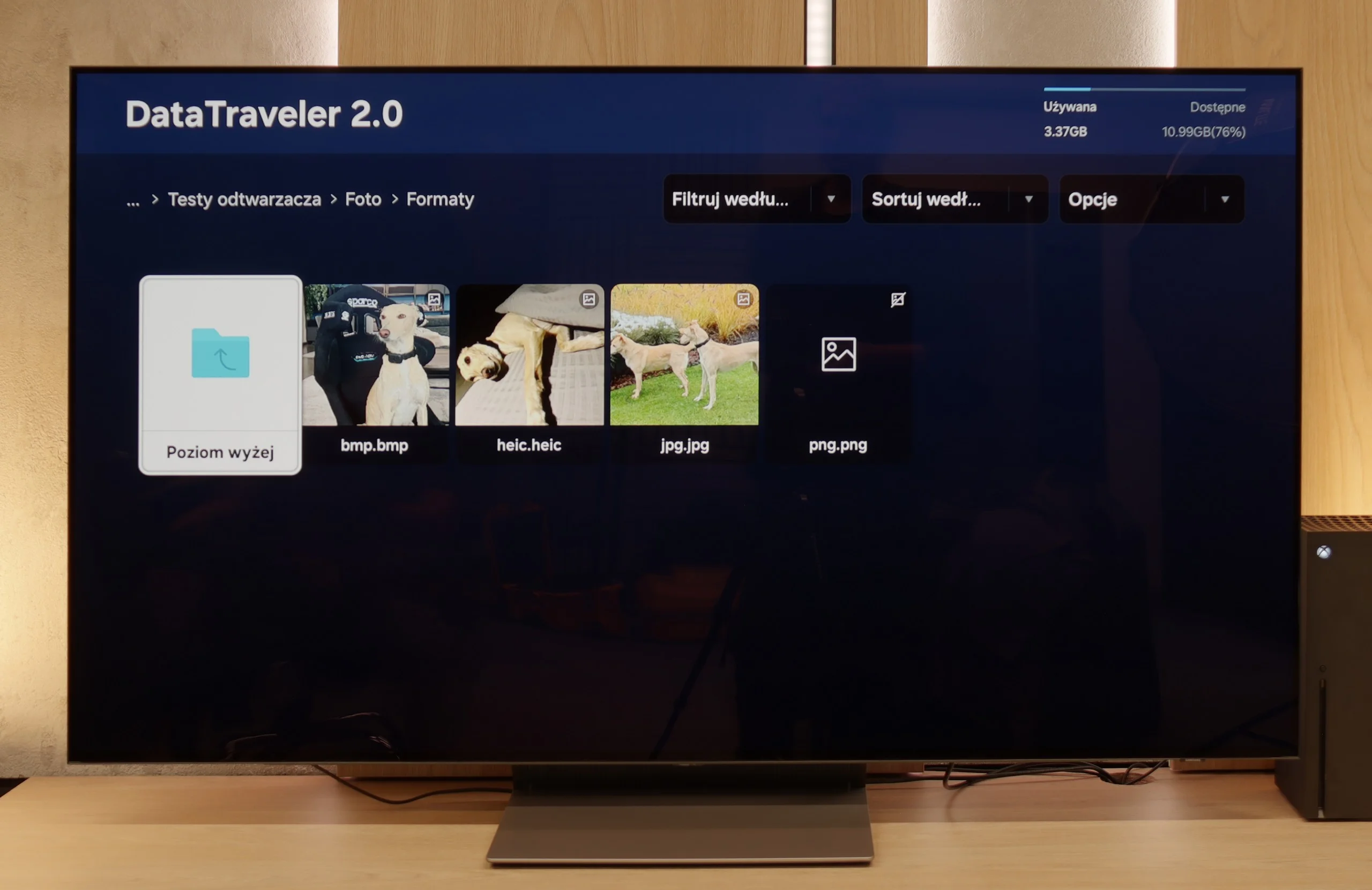 Review SAMSUNG OLED S90F (WOLED) Appearance of the TV