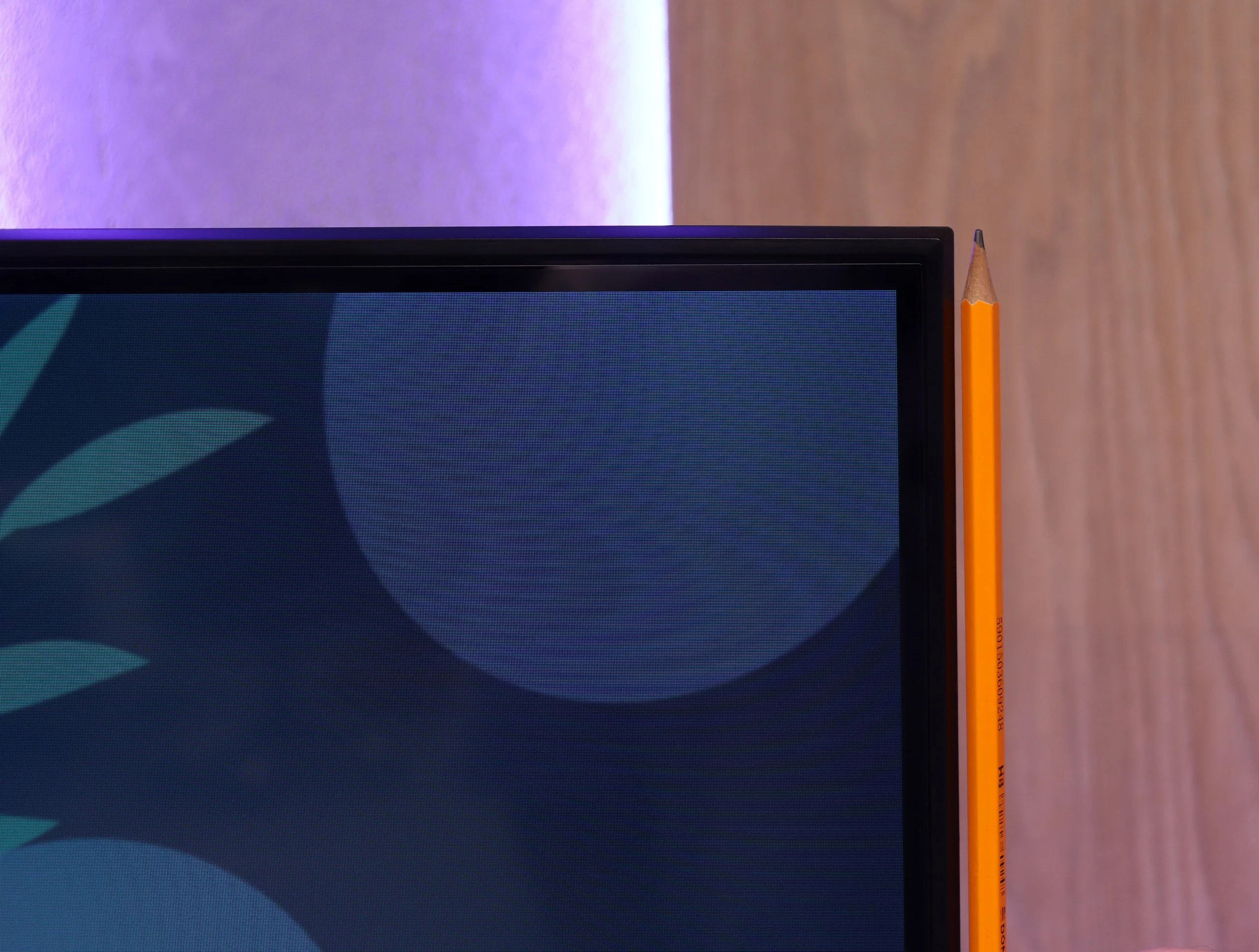 Review Samsung Neo QLED QN70F / QN74F / QN77F Appearance of the TV