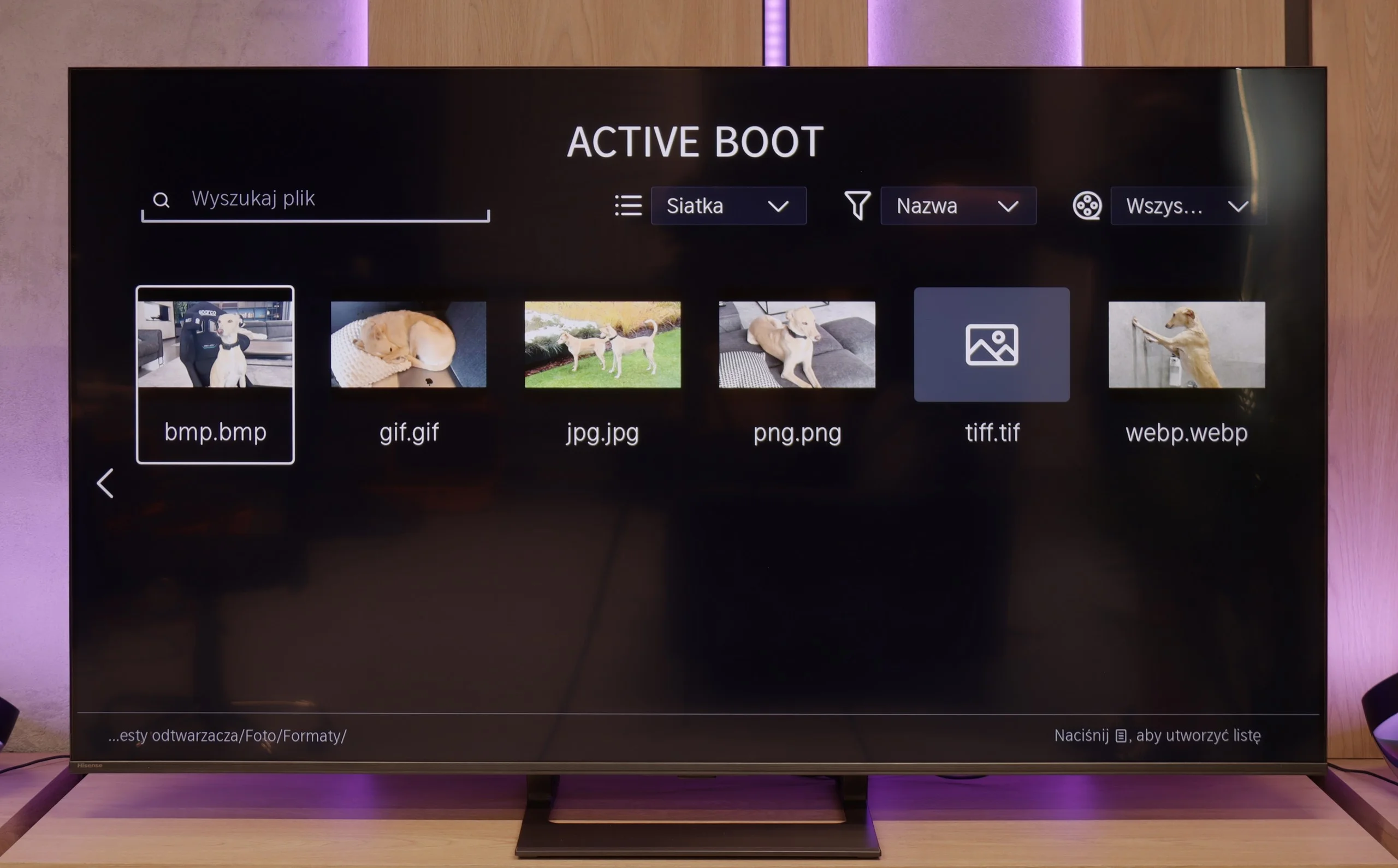 Review Hisense E8Q Appearance of the TV