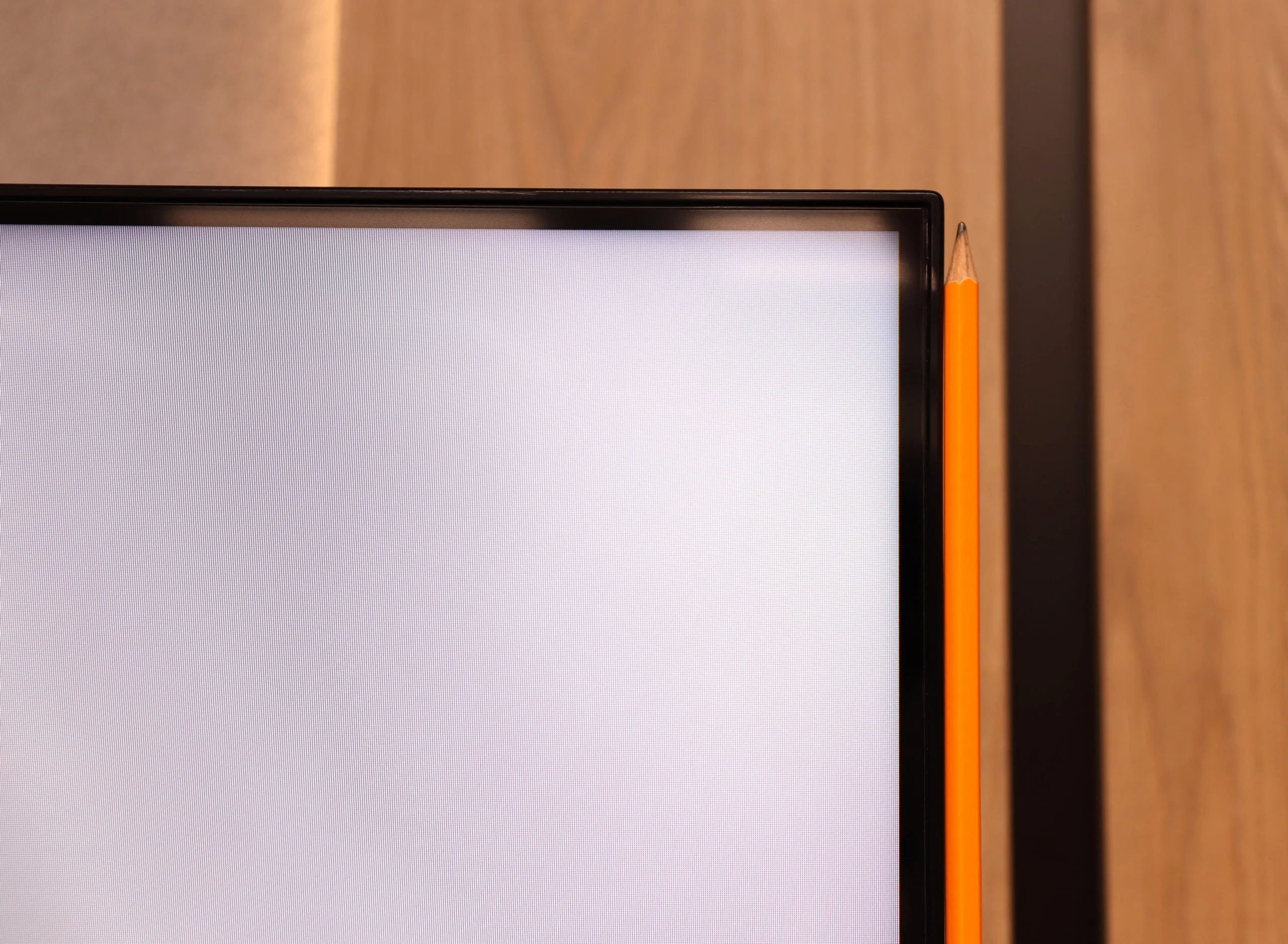 Review Sony BRAVIA 5 (XR5)  Appearance of the TV