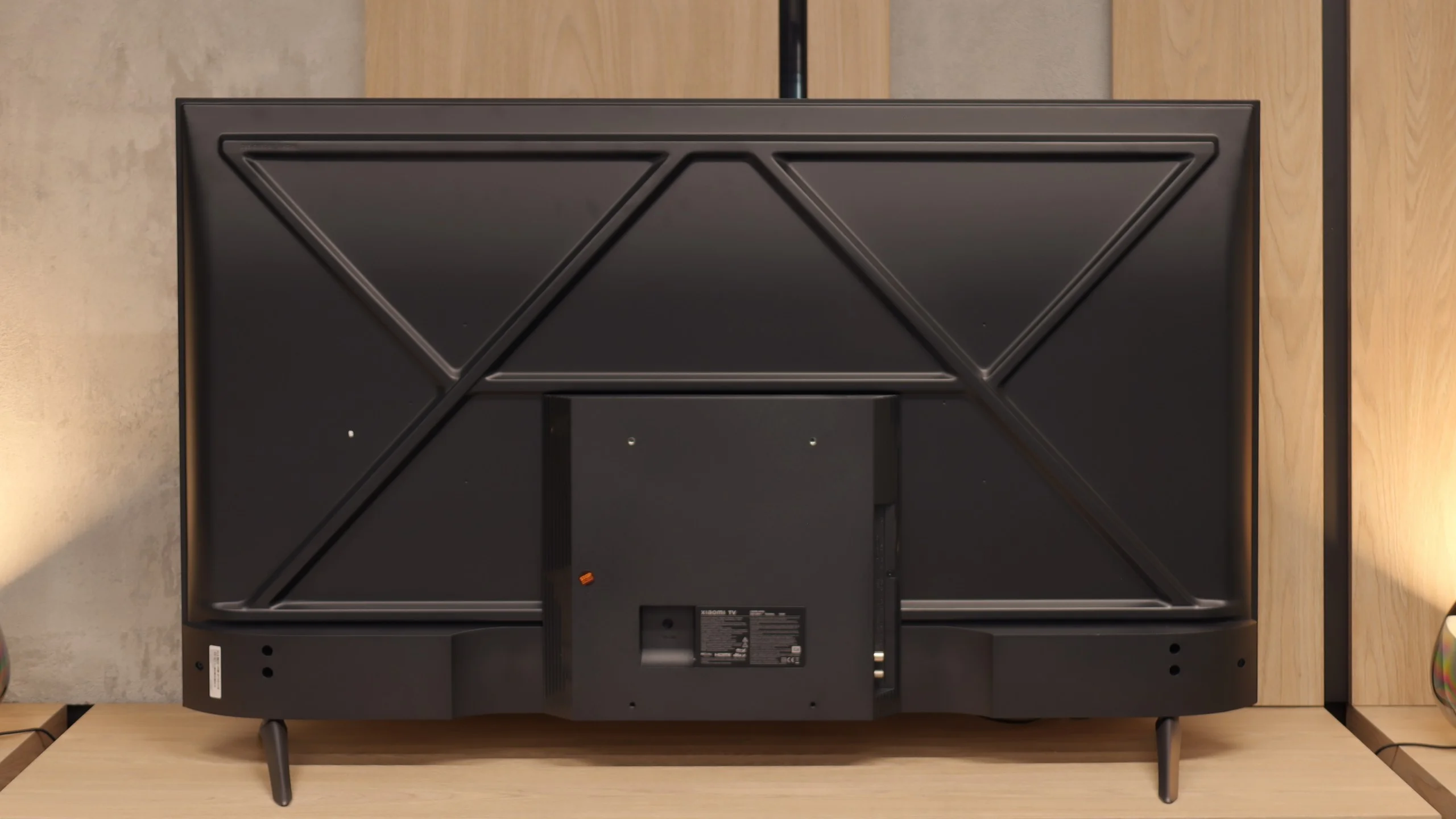 Test XIAOMI A PRO 2026 Wygląd telewizora