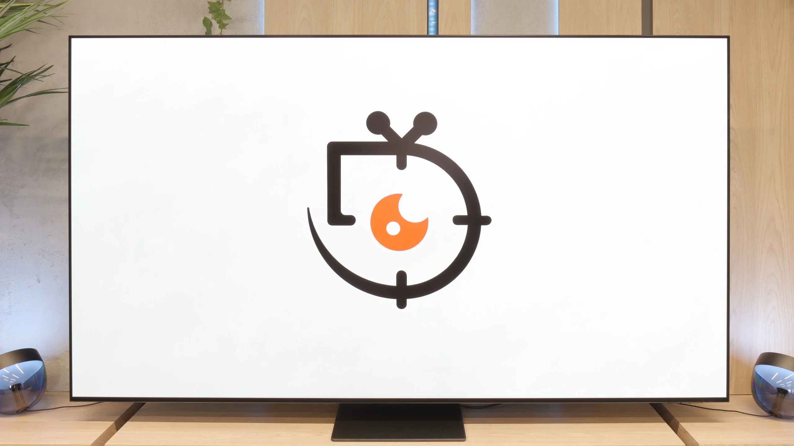 Review SAMSUNG S95F (TANDEM OLED 83") Appearance of the TV