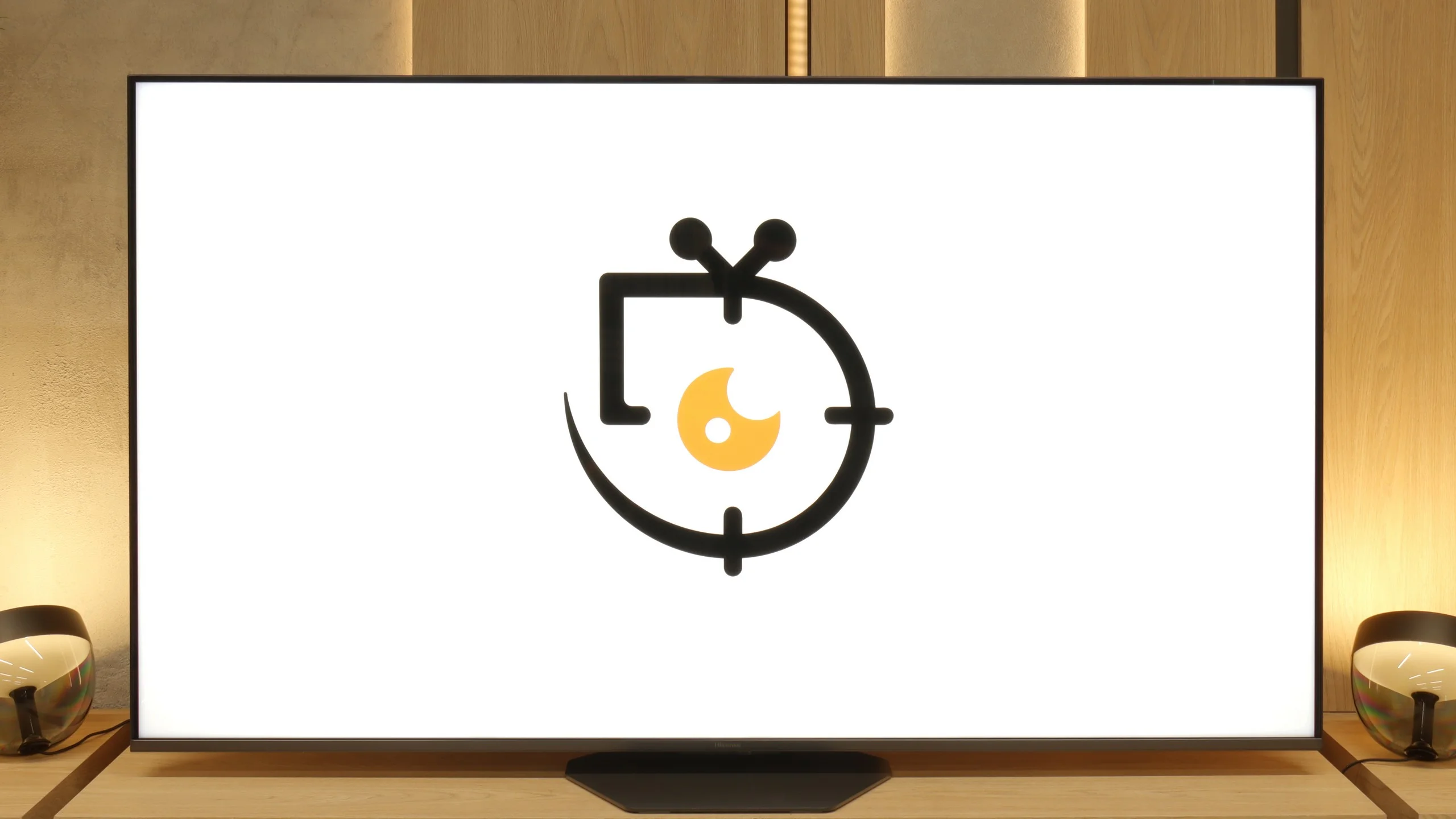 Review Hisense U8Q Appearance of the TV